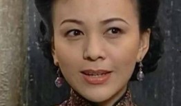 男子爆料雪姨上学视频,揭秘明星学生时代